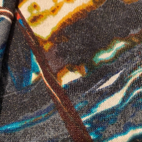 Avenue Tunic Top Blouse - Picture 16 of 16